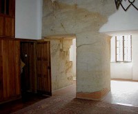 /album/fotogalerie-hrad-houska/celym-hradem-prostupuje-skala-jpg/